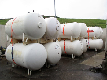 LPG / GAS GASTANK 2700 LITER - Fuel tank: picture 1