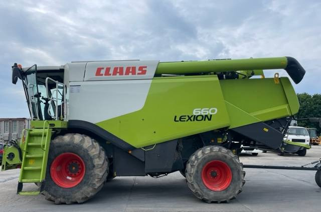 Combine harvester CLAAS Lexion 660: picture 8