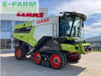 Combine harvester CLAAS lexion 8700 terra trac: picture 1