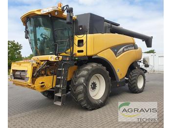 Combine harvester New Holland CR 980