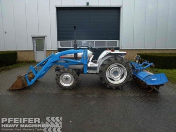 Iseki TL2500, 4x4, Front loader, Cutter. - Farm tractor