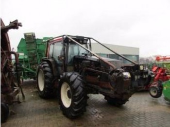 Valtra 8150 4 - Farm tractor