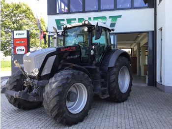 Farm tractor FENDT 828 Vario