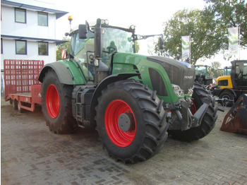Farm tractor FENDT 924 Vario