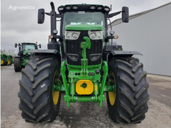 John Deere 6R215 - Farm tractor: picture 5