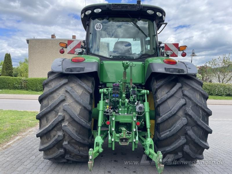 Farm tractor John Deere 8360R: picture 4