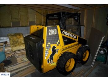 Compact loader Mustang 2040: picture 1