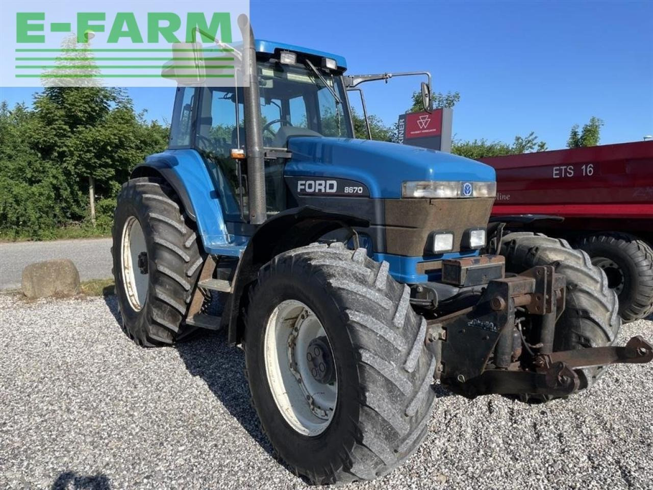 Farm tractor New Holland 8670 supersteer og frontlift: picture 6