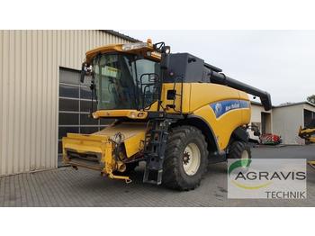 Combine harvester New Holland CX 8090: picture 1