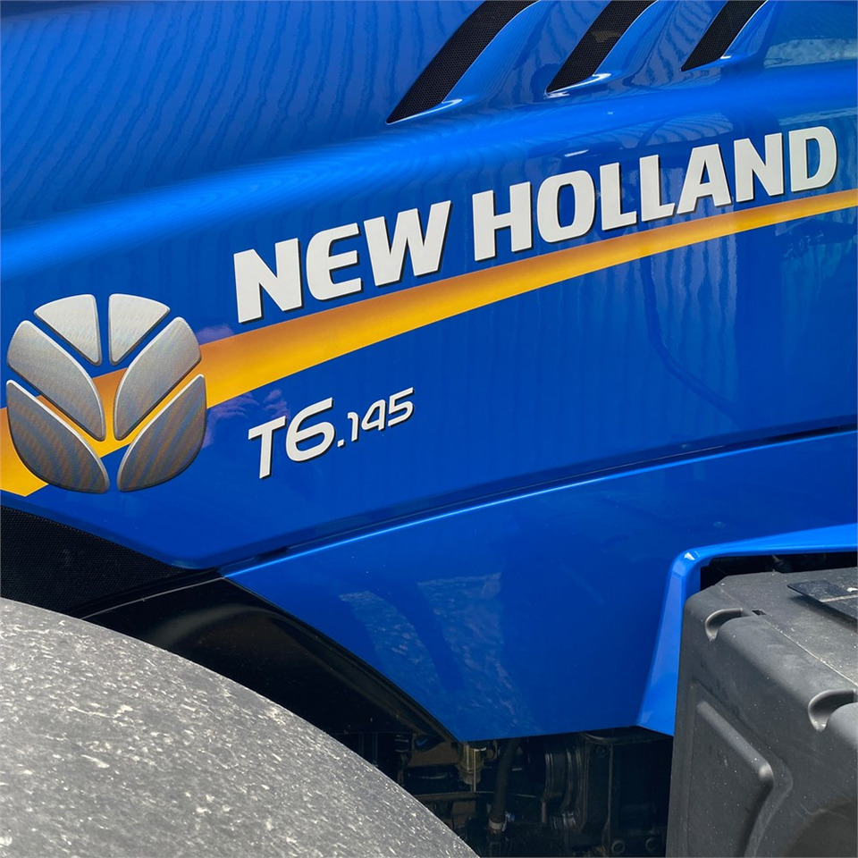 Farm tractor New Holland T 6.145: picture 30
