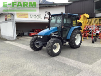 Farm tractor NEW HOLLAND