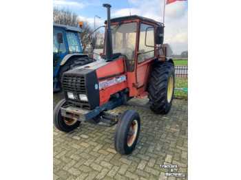 Farm tractor Valmet 305: picture 1