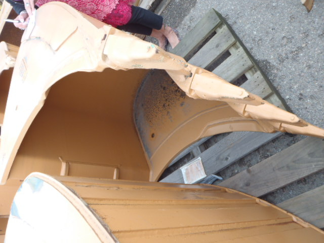 New Bucket for Construction machinery Case R5 -: picture 2