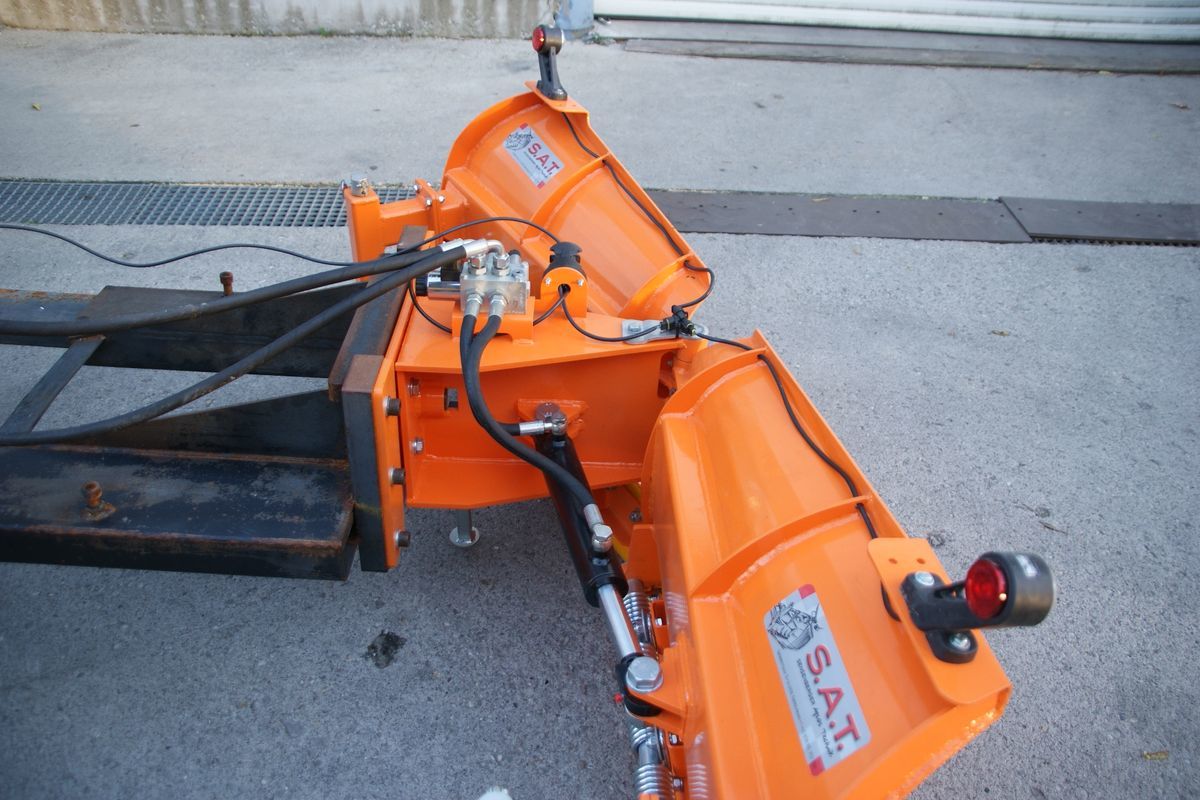 New Snow plows for Utility/ Special vehicle SAT-Scheeschilder Economy/Kommunal: picture 9