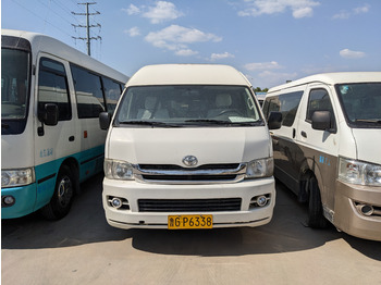 Minibus TOYOTA