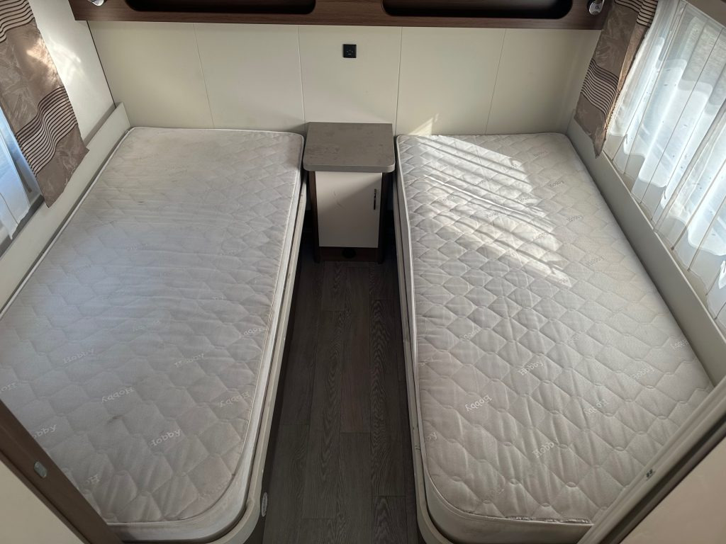 Caravan Hobby 560 LU Prestige 2019: picture 8