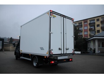 New Refrigerated delivery van for transportation of food IVECO Daily: picture 2