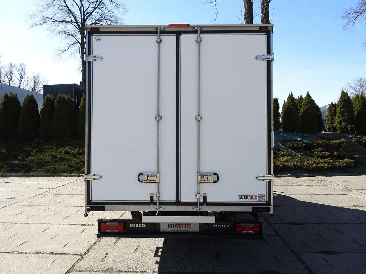 Refrigerated delivery van IVECO Daily Fridge: picture 7