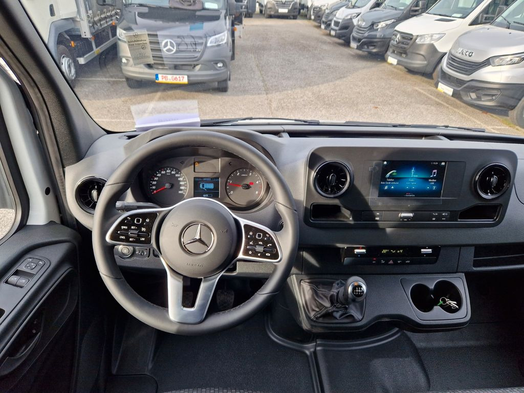 New Closed box van Mercedes-Benz Sprinter 317 CDI Koffer mit Türen: picture 19