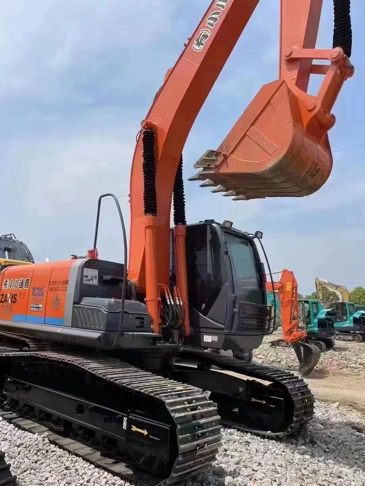 Crawler excavator 90%new 20 ton Korea Original made HITACHI ZX200 used hydraulic crawler excavator in ready stock: picture 3