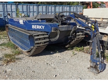 Amphibious excavator BERKY AMPHIKING 6450: picture 1