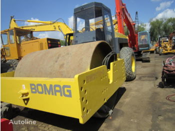 Compactor BOMAG BW217: picture 1