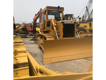 Bulldozer CATERPILLAR D6D
