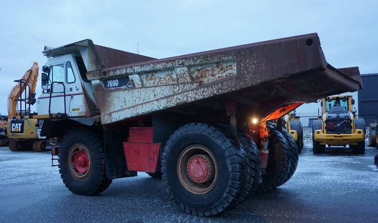 Rigid dumper/ Rock truck CAT 769 D: picture 17