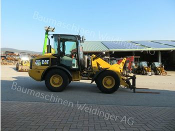 Wheel loader CAT 906 H: picture 1