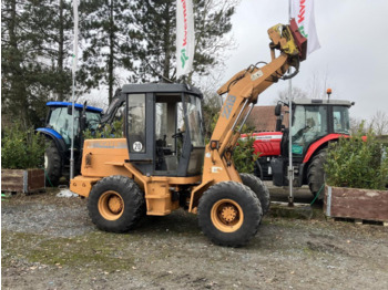 Wheel loader CASE