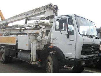Concrete pump truck Mercedes SK 1922