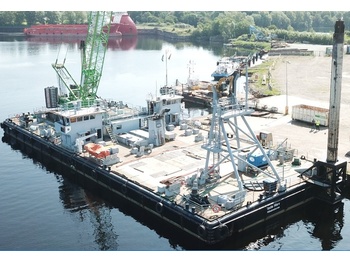 Rheinwerft Seagoing Barge & Sennebogen 7700 Crane - Crawler crane