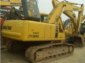 KOMATSU PC200-6 - Crawler excavator
