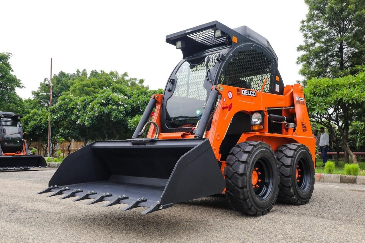 New Skid steer loader DELCO SSL175: picture 12