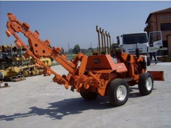Trencher DITCH-WITCH R 30 4 wheel drive: picture 1