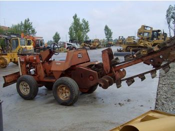 Trencher DITCH-WITCH R 30 4 wheel drive trencher: picture 1