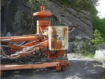 Tamrock Zoomrail - Drilling machine