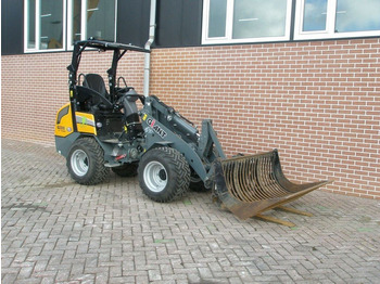 Compact track loader Giant G2200E: picture 4