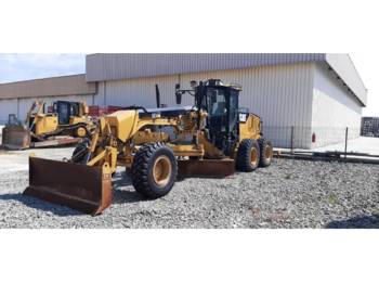 Grader CATERPILLAR 140M