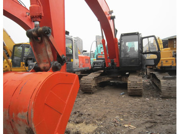 Excavator HITACHI ZX200: picture 1
