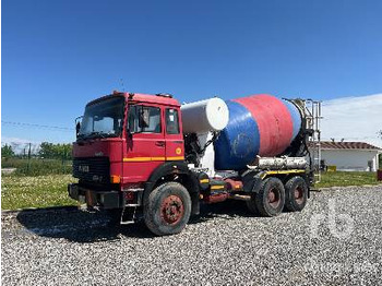 Concrete mixer truck IVECO