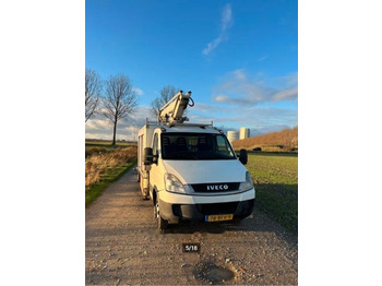 Truck with aerial platform IVECO Daily