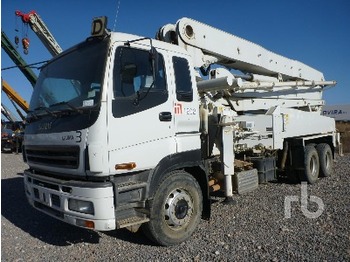 Concrete pump truck Isuzu CYZ51Q 6X4 W/Kyokuto Py120-37: picture 1