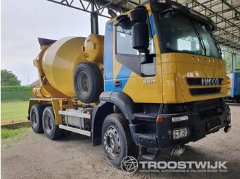 Concrete mixer truck Iveco AD260T36B: picture 1
