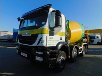 Concrete mixer truck Iveco Ad340tb: picture 1