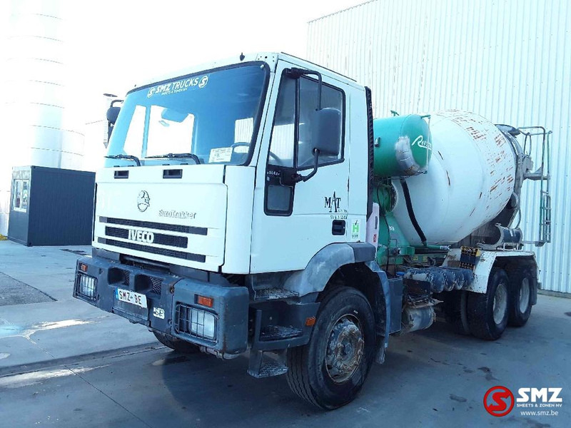 Concrete mixer truck Iveco Eurotrakker 260 E 34 manual pump: picture 3
