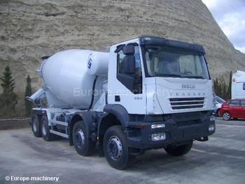 Concrete mixer truck Iveco TRAKKER 360: picture 1