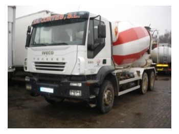 Concrete mixer truck Iveco Trakker 260T38 AD 6x4: picture 1