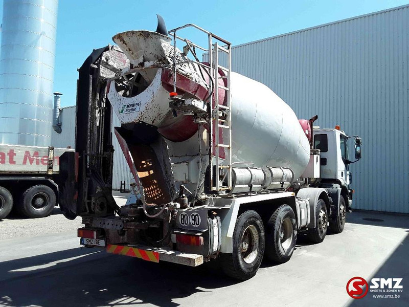 Concrete mixer truck Iveco Trakker 380: picture 12