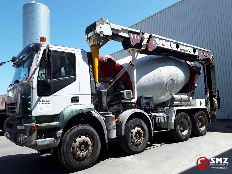 Concrete mixer truck Iveco Trakker 380: picture 6